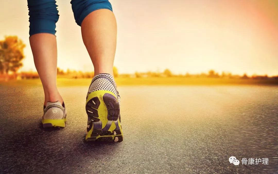 滑膜发炎有积液怎么办,滑膜发炎是什么原因引起的