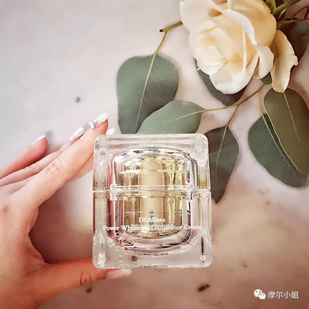 郑秀妍护肤推荐什么牌子,韩国哪一款素颜霜好用明星用