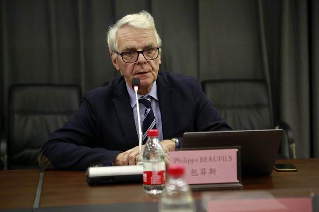 法国凡尔赛医院代表团访问安阳市人民医院开展交流合作