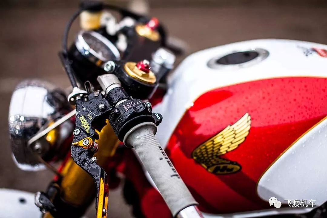 「改装系列」暗影之下的赤色彗星