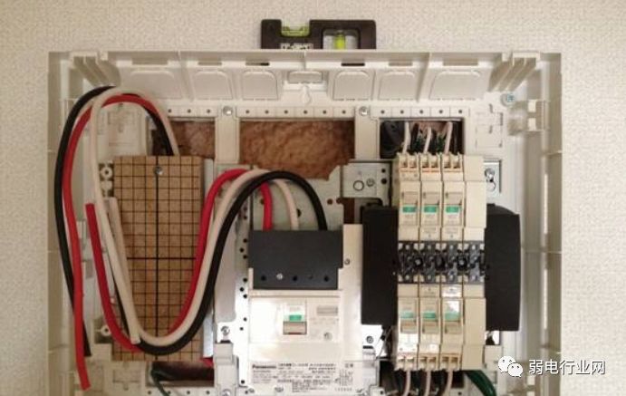 家用220v配电箱如何安装,日本配电箱安装