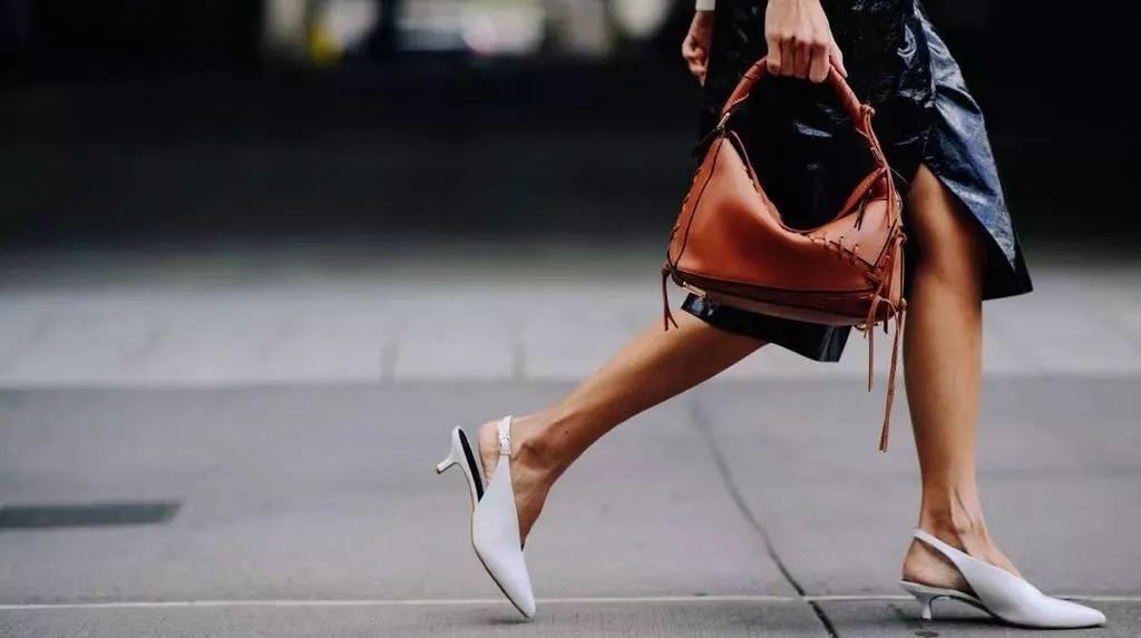 打响2021品牌第一战,用单品打造时尚感