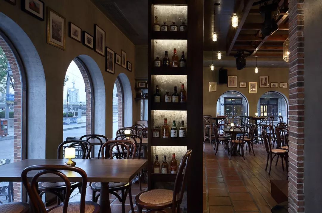 开年首发｜范江：记忆中的花园——记老外滩花园酒吧