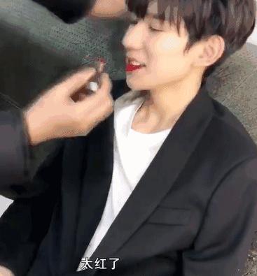 鍙ｇ孩鐜嬪瓙缇庡鍗氫富,鎶栭煶缃戠孩鍙ｇ孩鐜嬪瓙