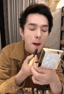 醒醒吧，没有一支口红能够“活到剧终”|小南都知道