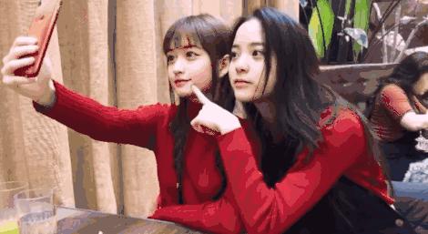 周洁琼剪刘海的样子,周洁琼小红帽