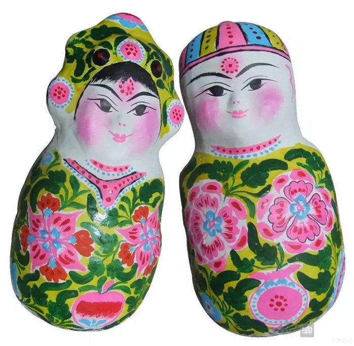 展示娃娃的才艺,惠民县泥娃娃