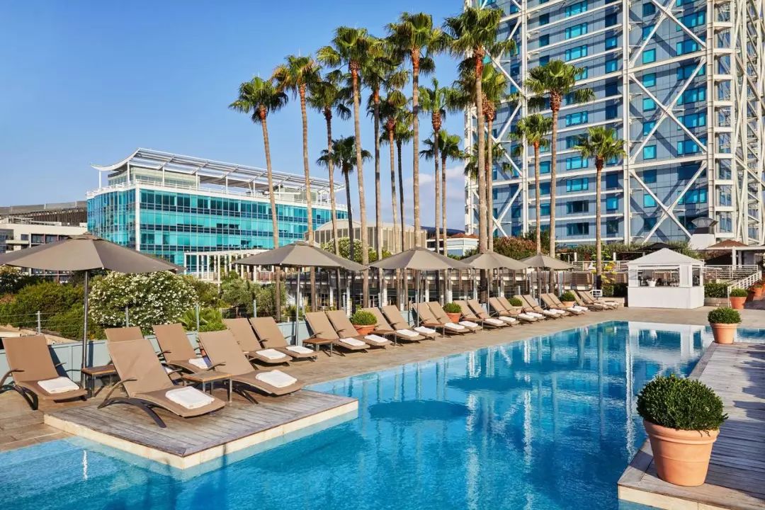 每个街角都有艳遇的巴塞罗那