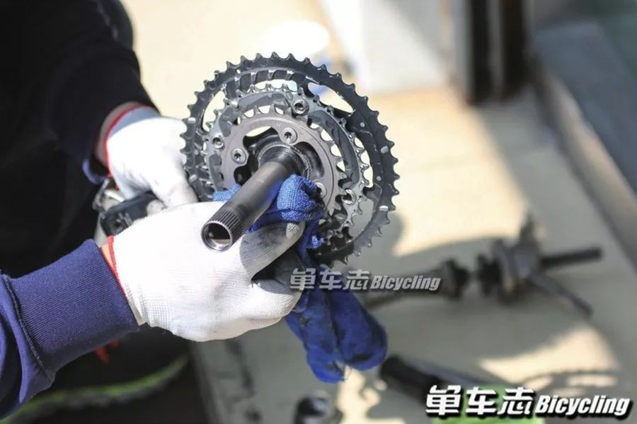 山地车五通滑牙修复多少钱,山地车五通清洗