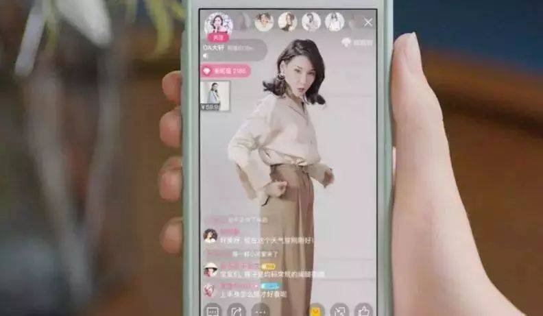 左手直播右手社区，蘑菇街到底想成为ZARA还是小红书？