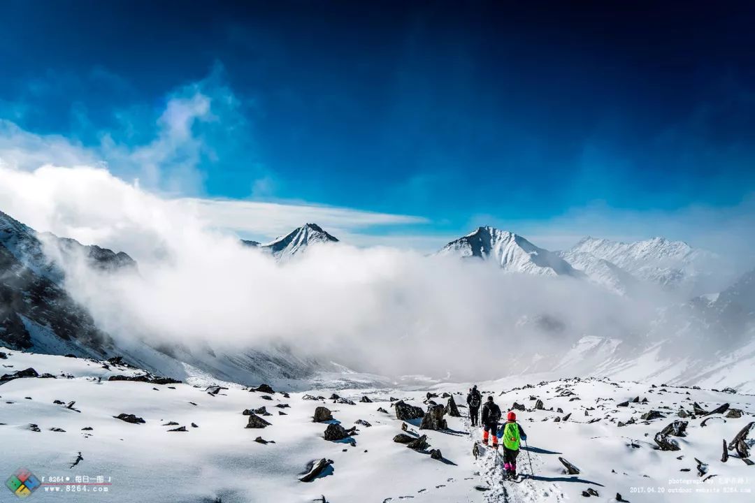 户外驴友徒步指南针,冬季户外徒步注意事项驴友必看