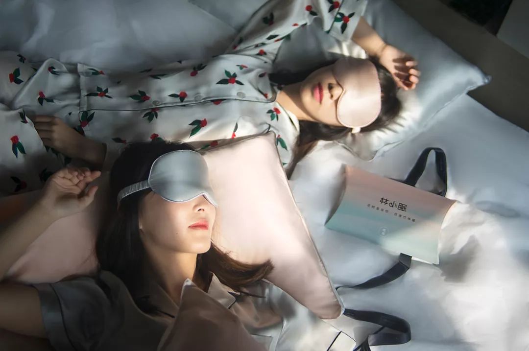 初老抗皱从选择真丝枕套开始,真丝枕套美肤秘诀