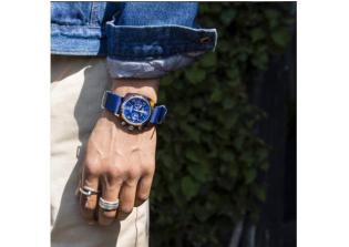 “表”白女神节｜Armani满天星￥1889抢