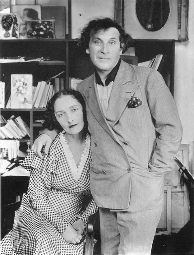 诺亚方舟开进了方所书店，快上船！