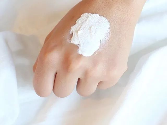 一洗就白的洗面奶火山泥,火山泥洗面奶真的能变白吗