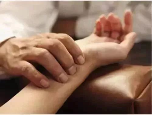 湿气重生百病老中医推荐祛湿方,国医大师治湿气最好的方子