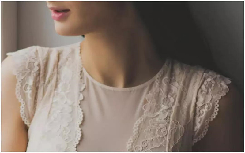 头痛鼻塞喉咙痛咳嗽嘴唇起泡,咳嗽喉咙痛头痛是什么原因