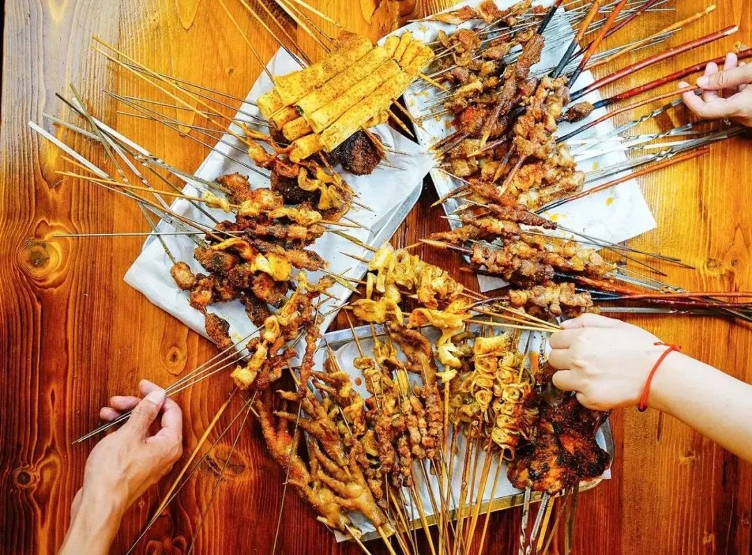 撸串新店开业,步行街烧烤啤酒畅饮抖音团购套餐