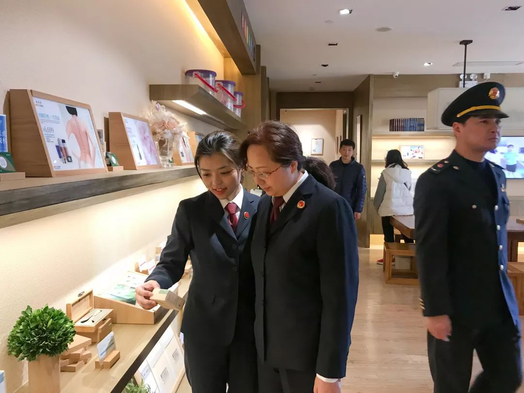 甯傚満鐩戠315鐗硅緫,315鏇濆厜甯傚満鐩戠杩炲琛屽姩