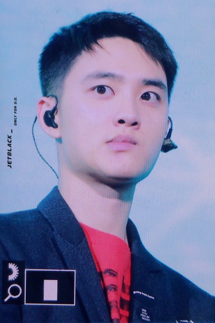 exo十一周年见面会咆哮朴灿烈,exo十周年视频灿烈剪辑