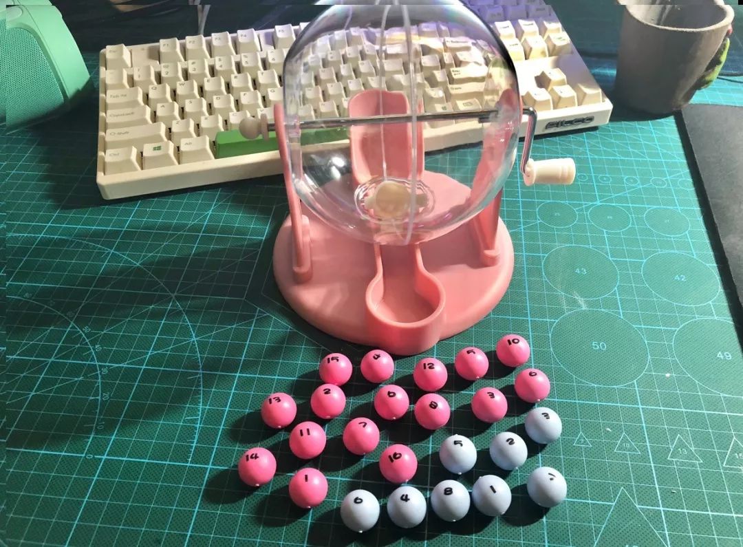 这大概是全世界最无聊的人了