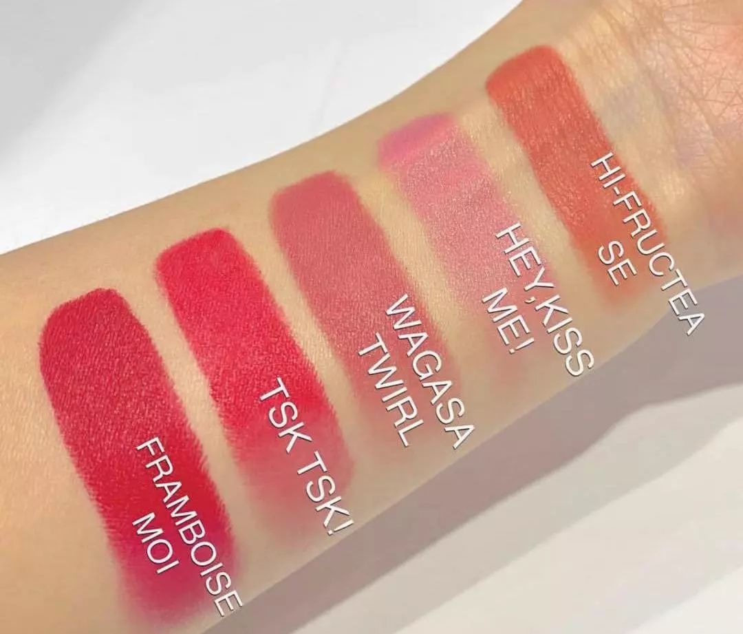 让女生怦然心动的口红,网红少女心爆款口红粉色系正方形