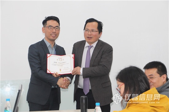 “创新100”进纽迈：科学仪器行业需要“书呆子”精神