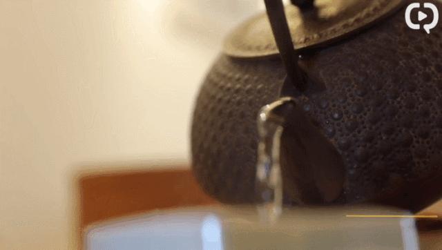 断舍离女人插画,断舍离收纳达人整理房间视频日本