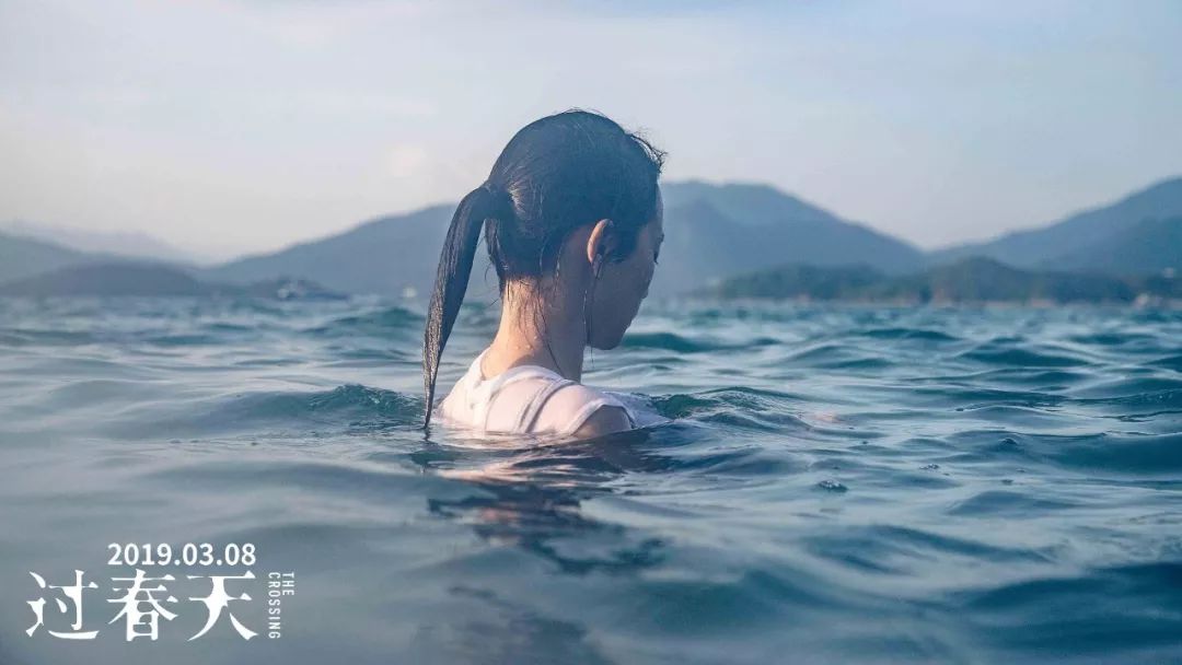 16岁女孩去国外读书,16岁少女走私苹果手机