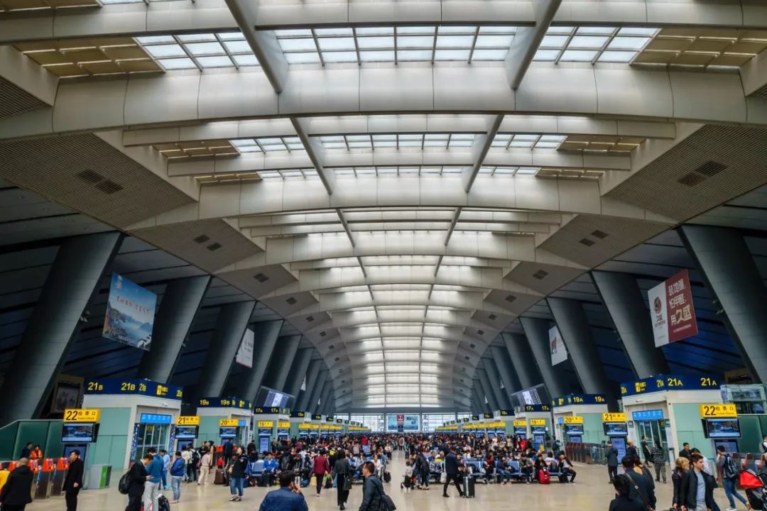 去天津坐飞机方便吗,聪明的人坐高铁