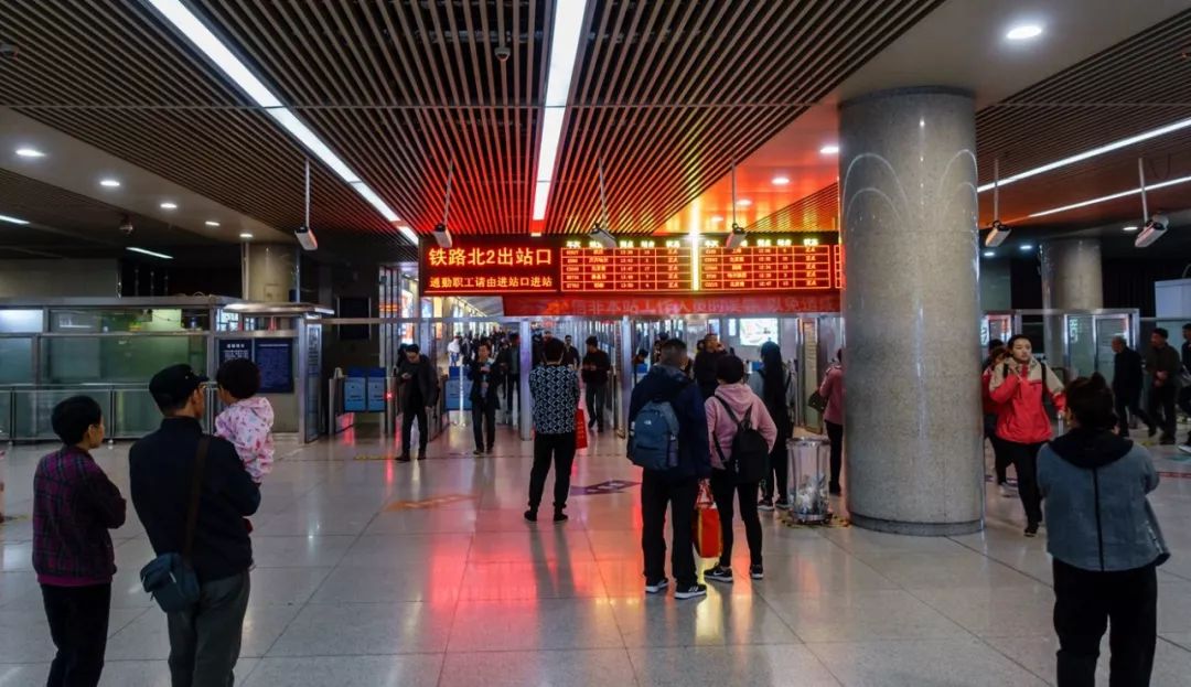 去天津坐飞机方便吗,聪明的人坐高铁