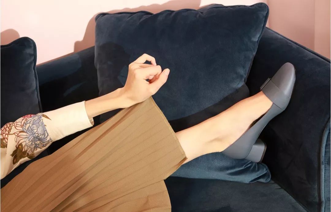 小ck新出的鞋子,小ck轻奢单鞋