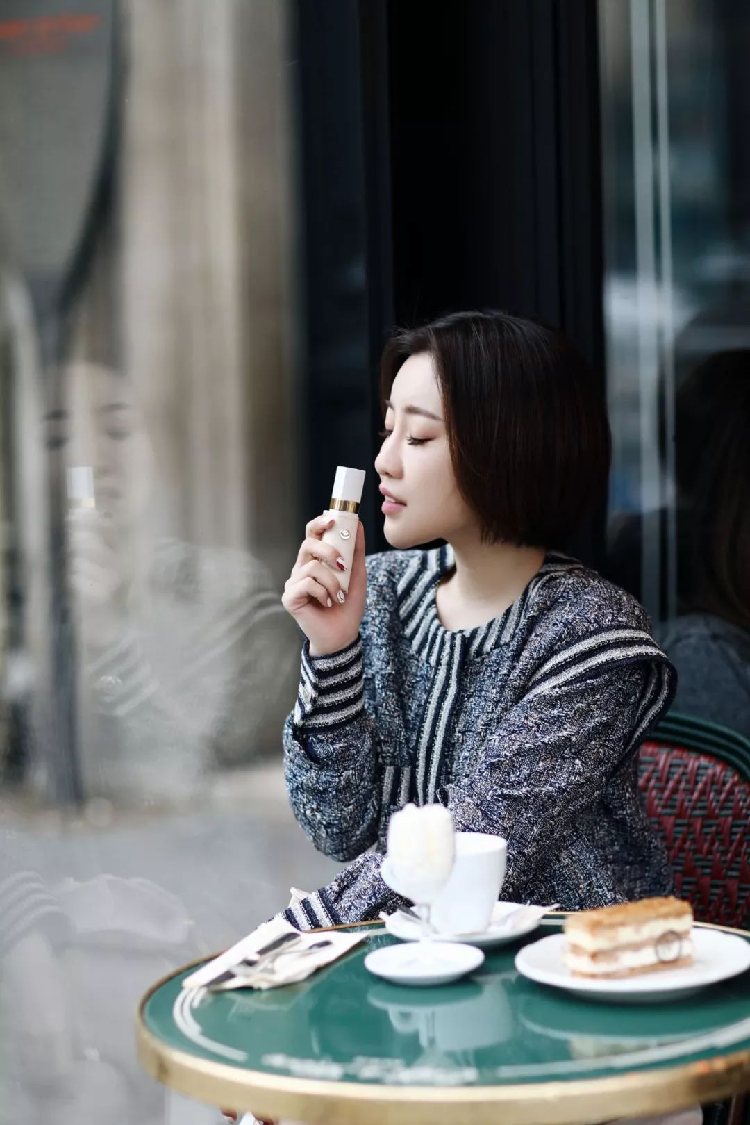 用鼻子寻找春天,用鼻子闻气味找对象