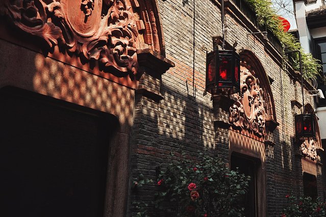 穿越时间与空间，带你看不一样的上海