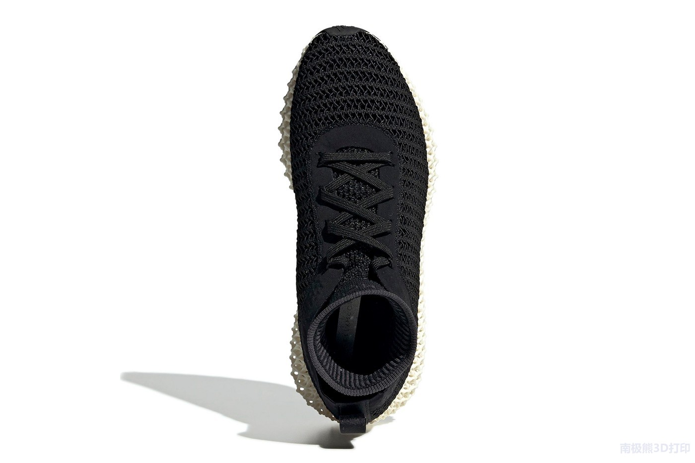 阿迪达斯最新3d打印跑鞋,阿迪达斯3d打印鞋