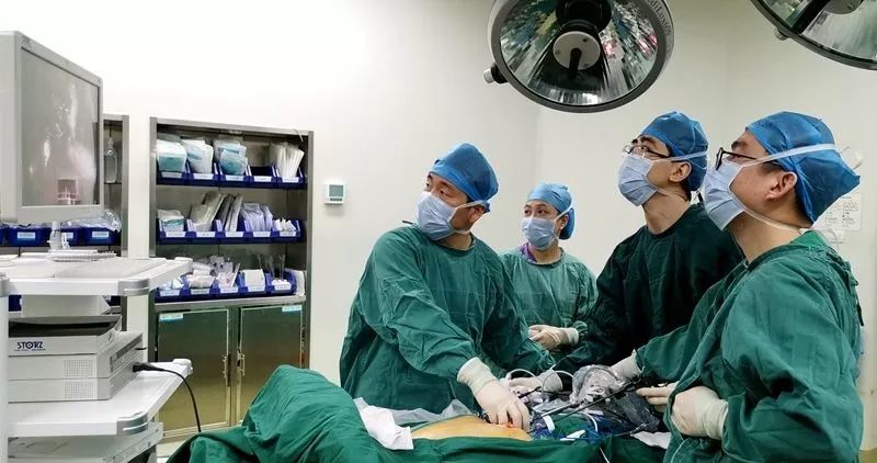 夫妻接连患癌,夫妻接连患癌老婆崩溃痛哭