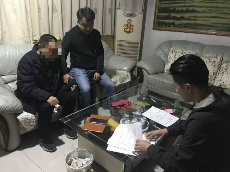 海关查获20亿假鞋,厦门海关查获鞋