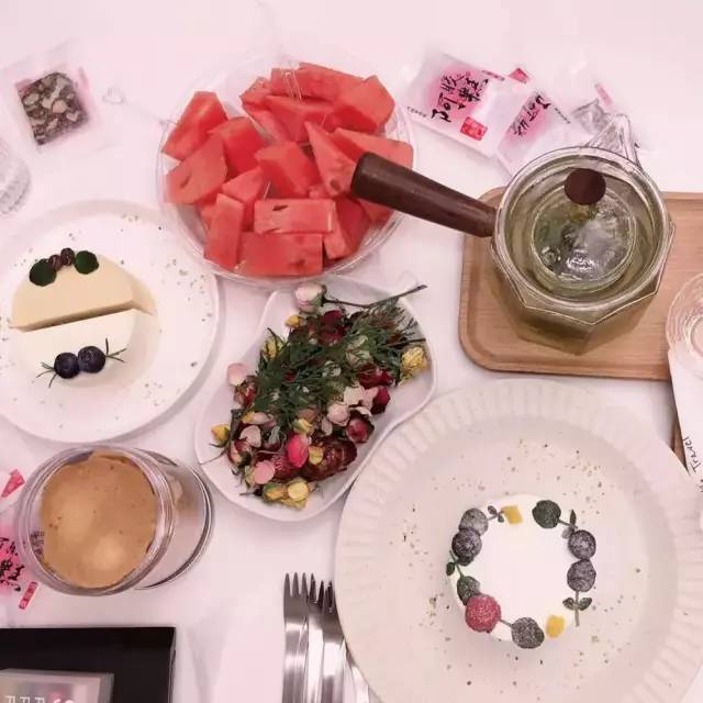 成长、变美、赚钱，优质女生还有哪些有趣的活法？