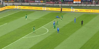 张玉宁超级世界波破门,张玉宁巴坎布推射