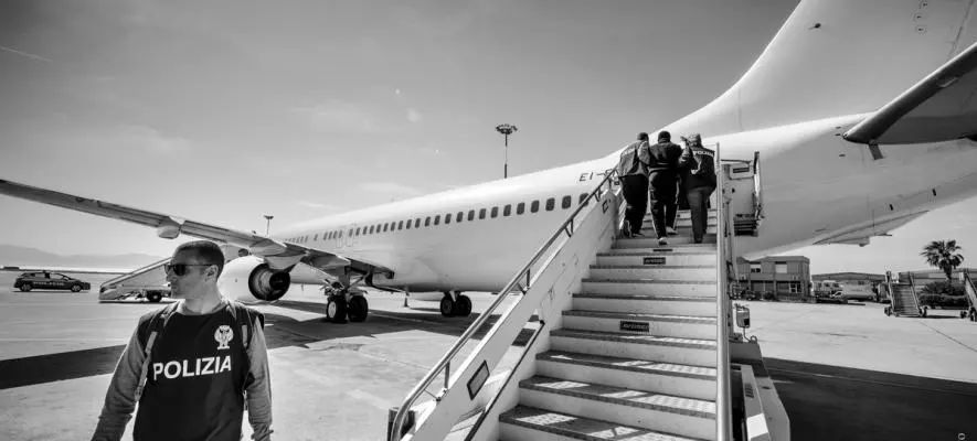 禁止拍照的机场,登飞机允许带护手霜吗