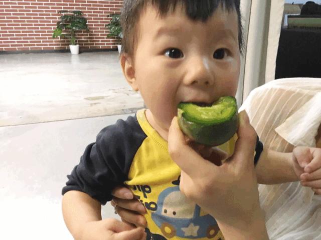 【周六午】春季抢先吃，烟台绿宝甜瓜，香脆多汁、清甜爽口，带皮啃更过瘾！