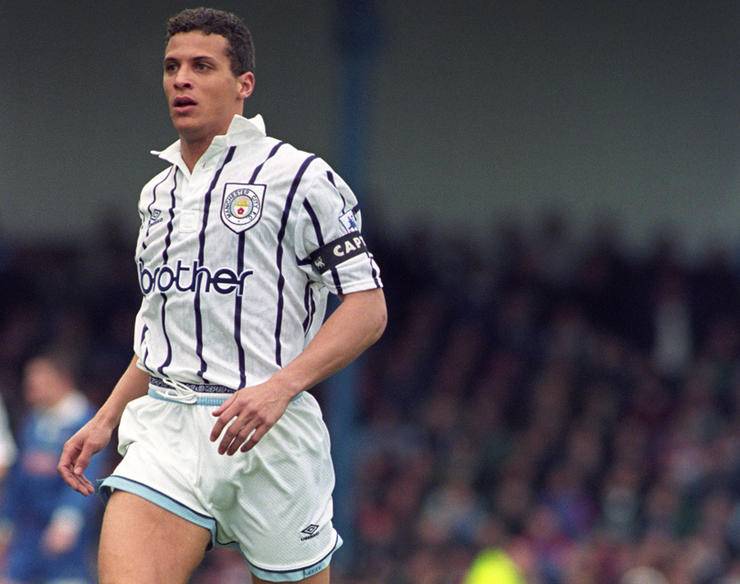 盘点英超历史最佳阵容,曼联队史十大惊艳挑射