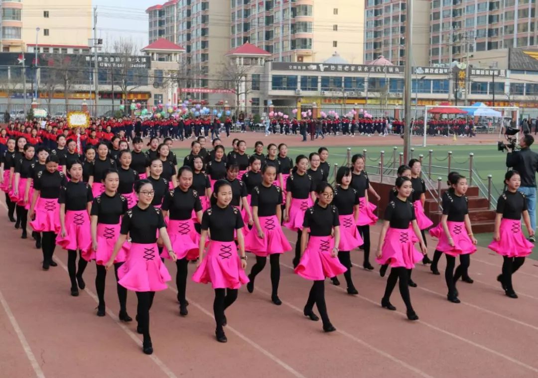 定格校园最美瞬间,明德初中第九届田径运动会