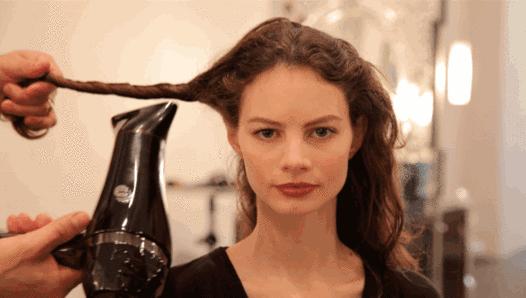 头皮屑多怎么办教你一招解决,头皮屑多怎么办教你一招