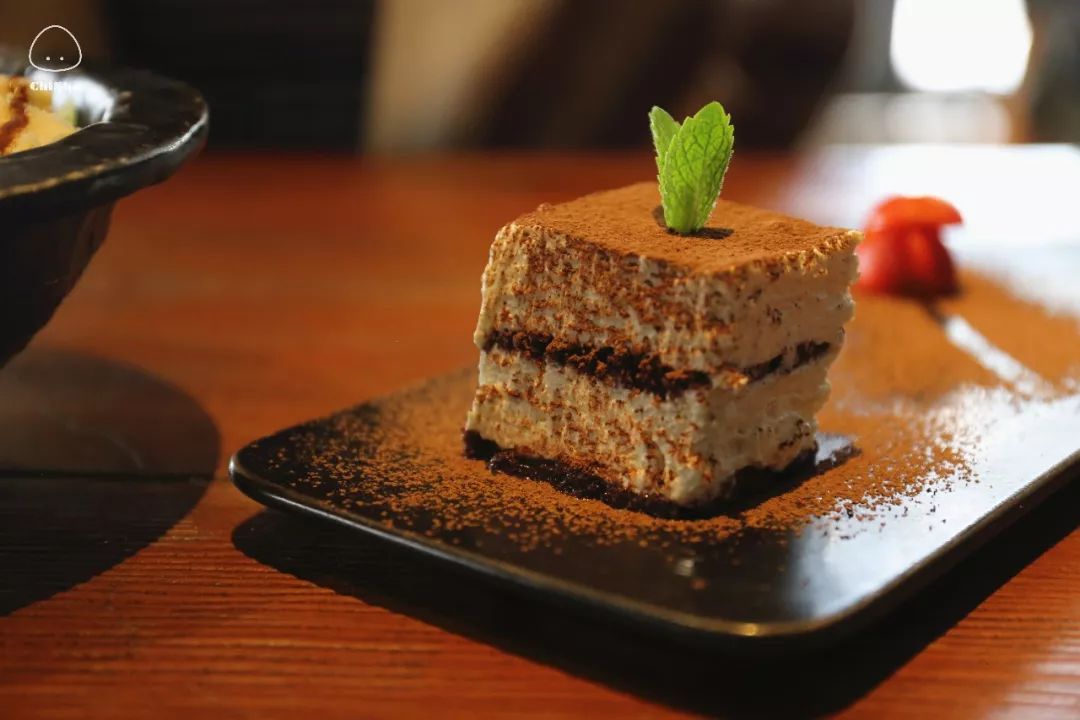 什么牌子的提拉米苏不腻,成都提拉米苏真实测评