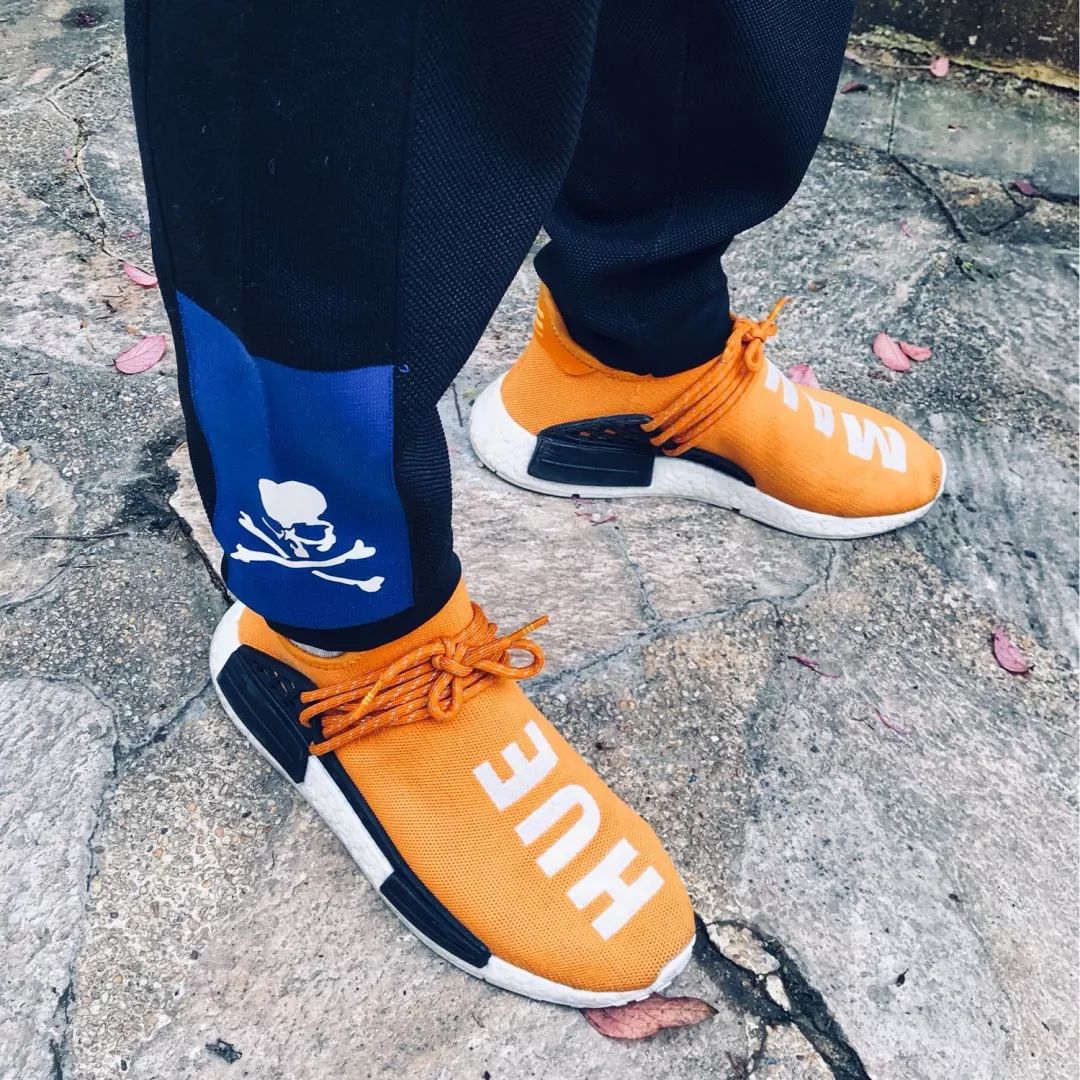 nike鞋子街拍视频,nike空军联名黑白款