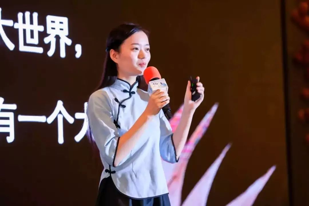 饱读诗书对一个女人多重要,饱读诗书有益终生