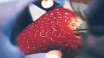 拜托女孩子这个部位千万不能黑！实在太尴尬了