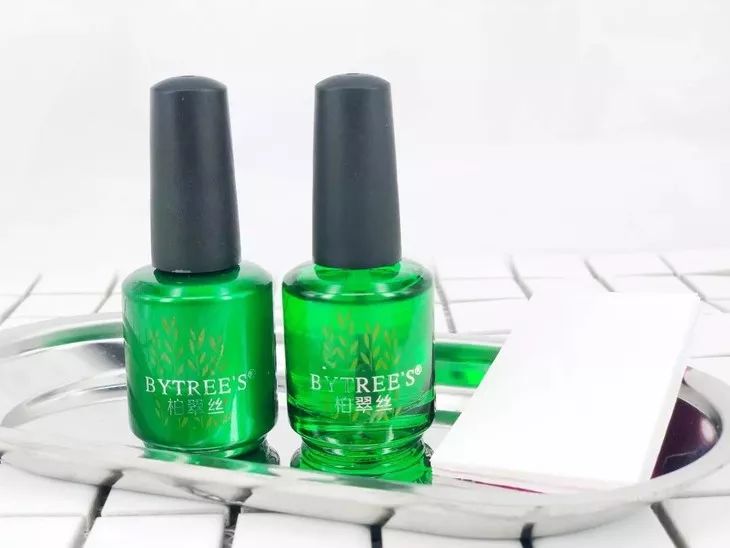 清洁毛孔|又爽又恶心的去黑头方法来了！5分钟将你10年的黑头白头连根拔起