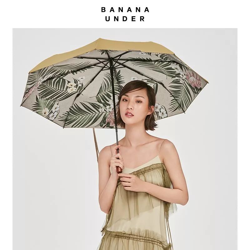 返场预告|防晒和颜值通通在线的蕉下小黑伞，小巧轻便的可随带随走，有了它夏天不怕晒黑，晴雨两用妥妥的